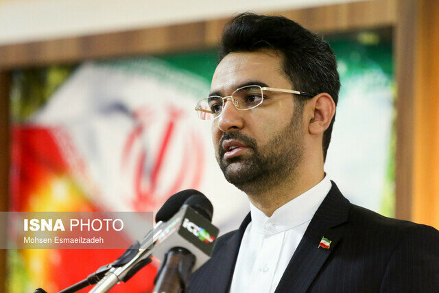 وزیر ارتباطات می گوید پیگیر برقراری اینترنت هستیم